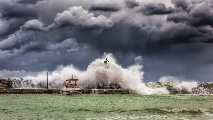 How to Keep Your Garage Door Secure During Florida's Hurricane Season