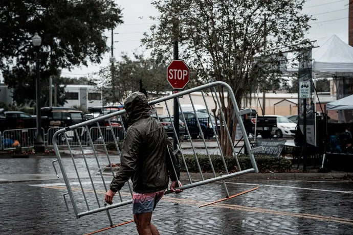 Why Florida Homeowners are Turning to Aluminum Braces for Storm Safety